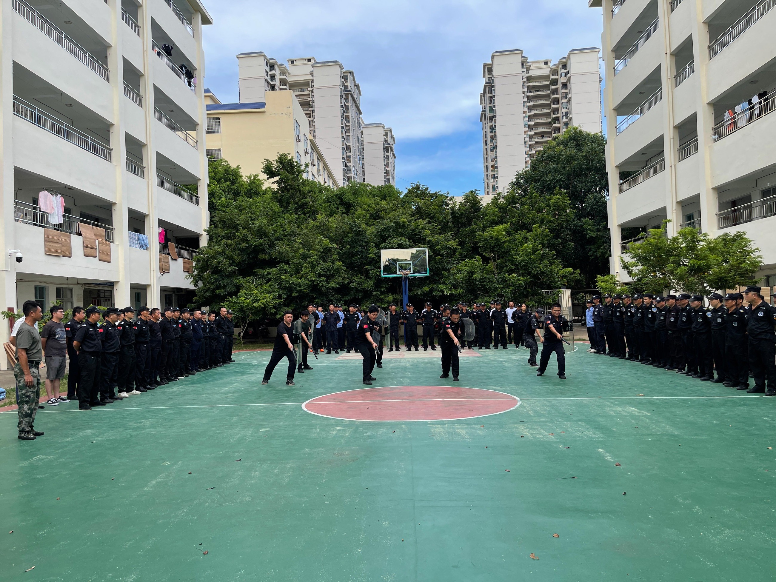 三亚市教育局及市公安局治安支队